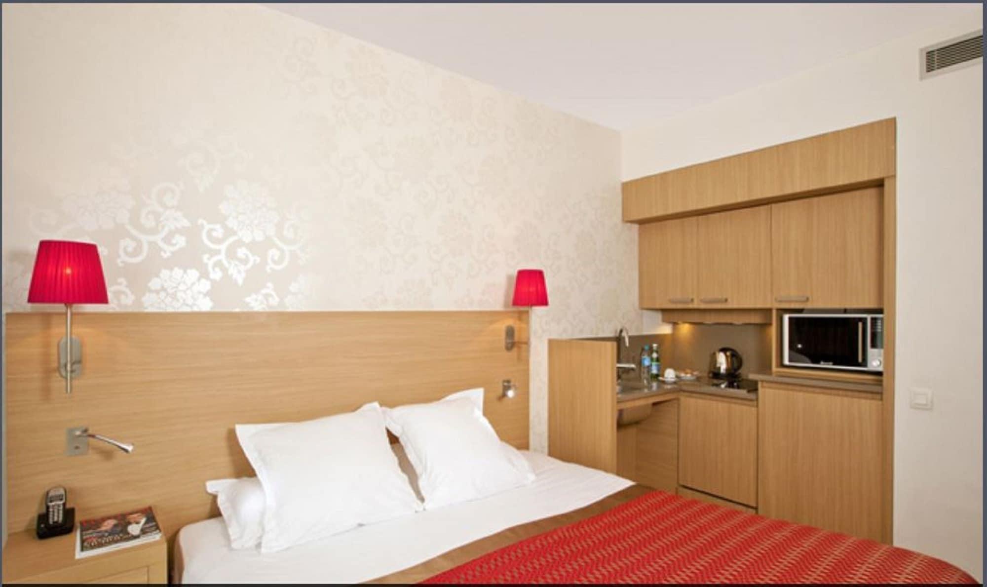 Residhome Paris-Evry Courcouronnes Bagian luar foto
