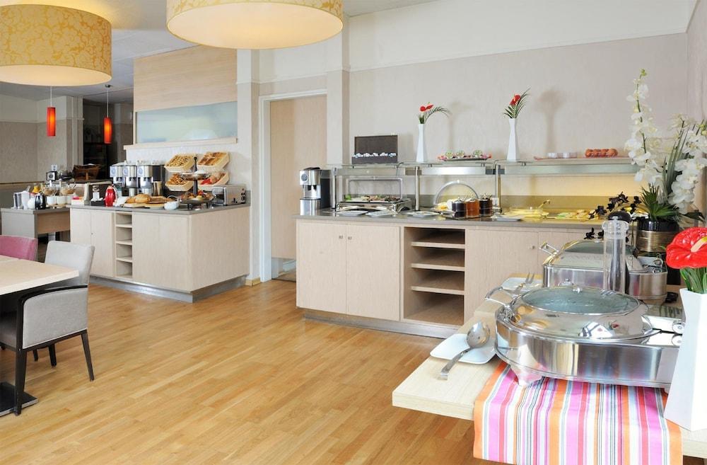 Residhome Paris-Evry Courcouronnes Bagian luar foto