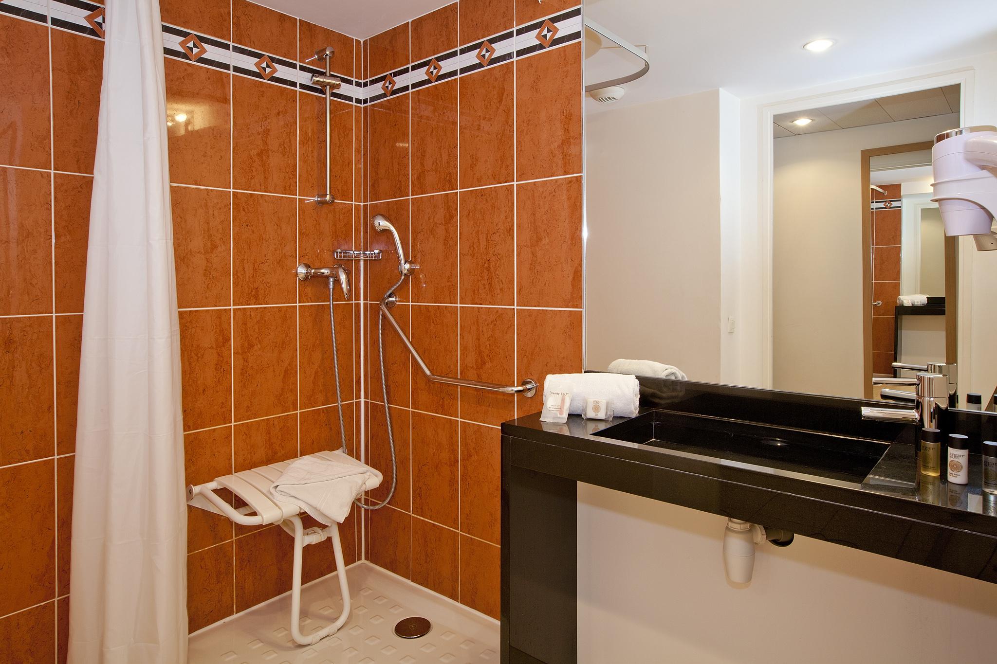 Residhome Paris-Evry Courcouronnes Bagian luar foto