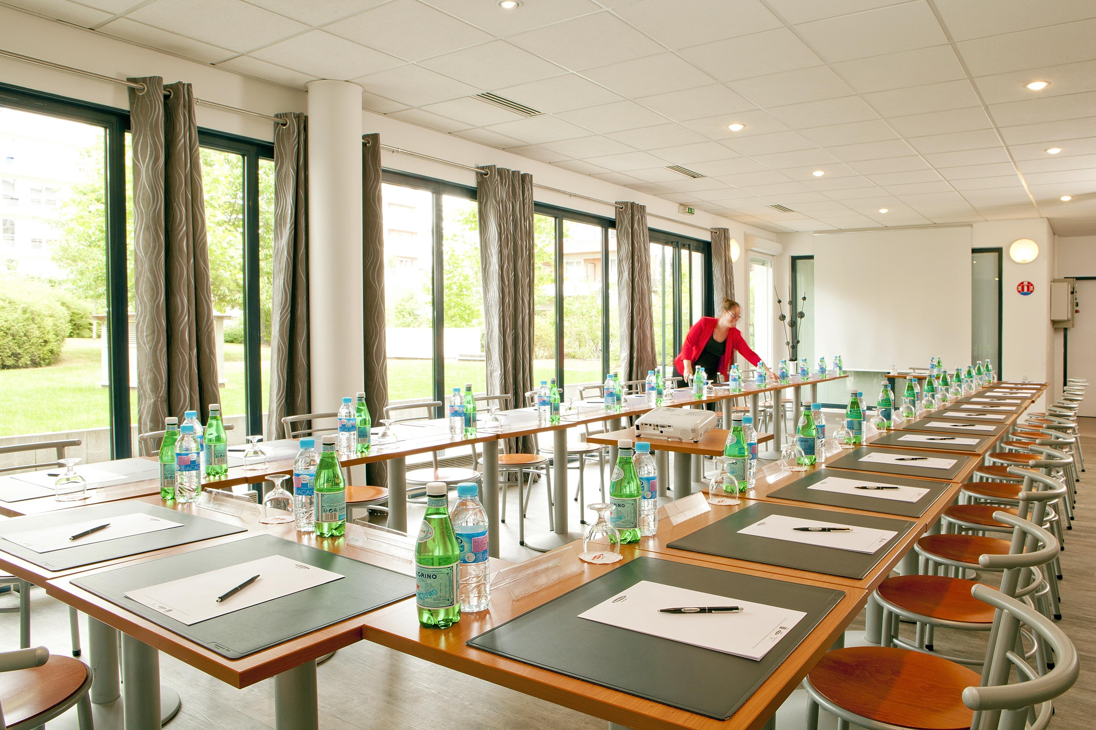 Residhome Paris-Evry Courcouronnes Bagian luar foto